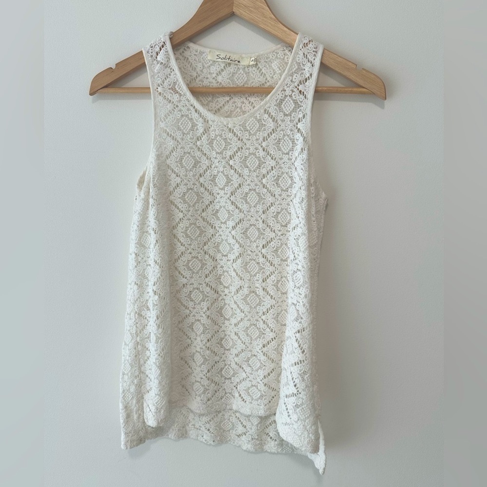 Solitaire White Lace Embroidery Tank Top | S